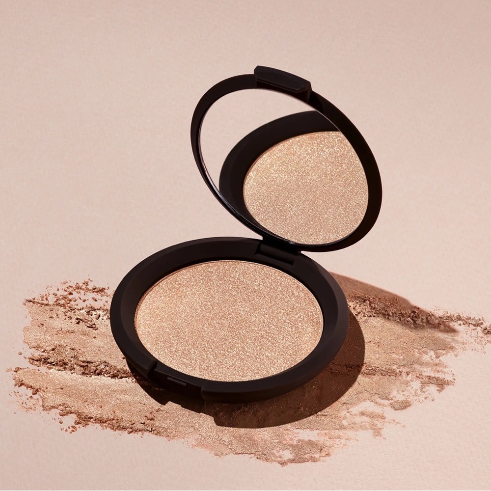 BECCA Shimmer Skin Perfector Pressed Highlighter
SMASHBOX - Opal Color